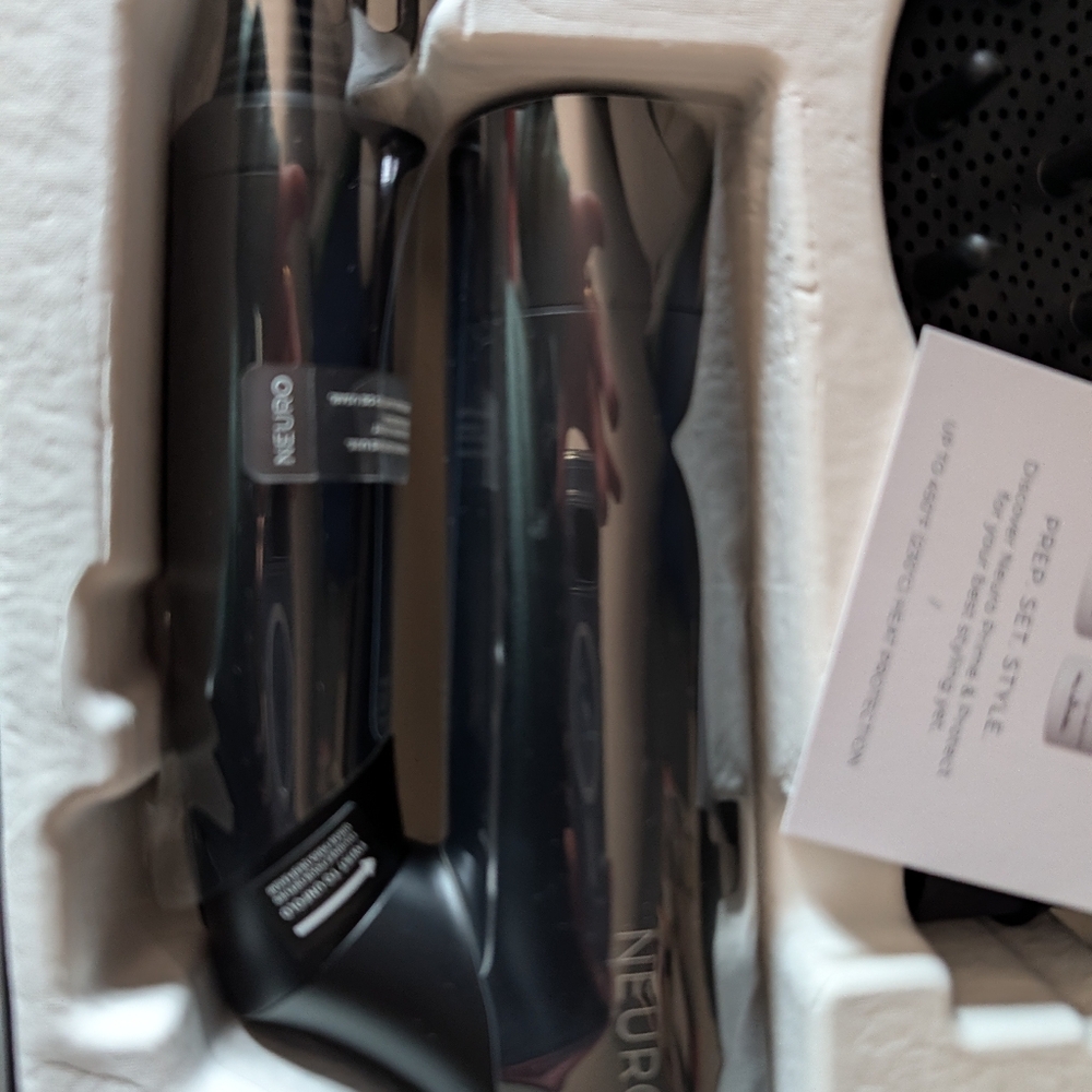 Neuro Black Hair Dryer - Picture 6 of 6